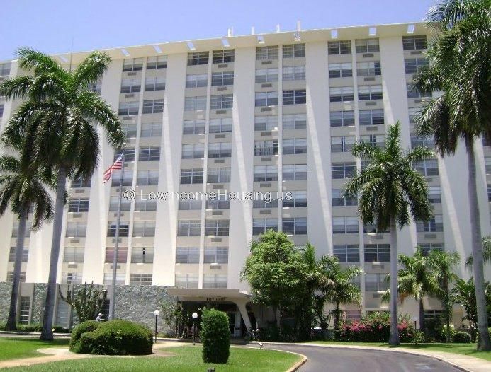 Lake Worth Towers