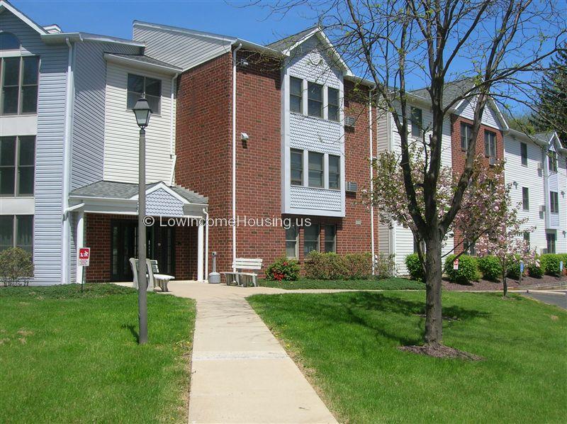 Rock Ledge Apartments