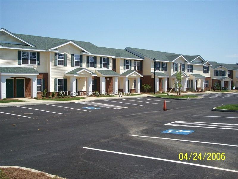 Lakeview Apartments