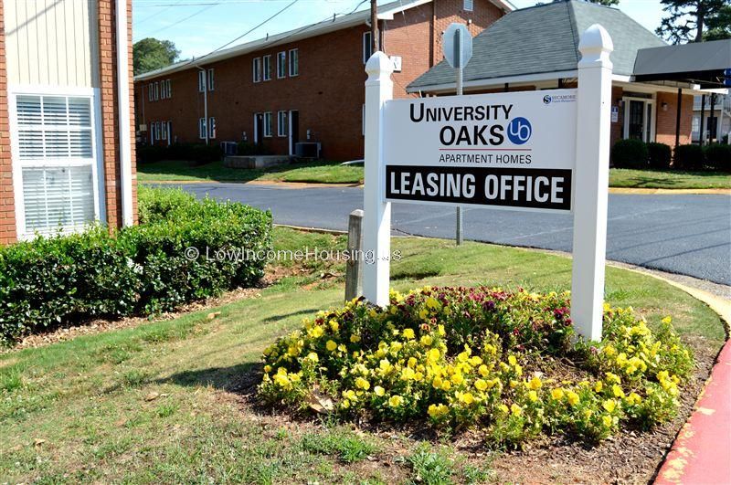 University Oaks