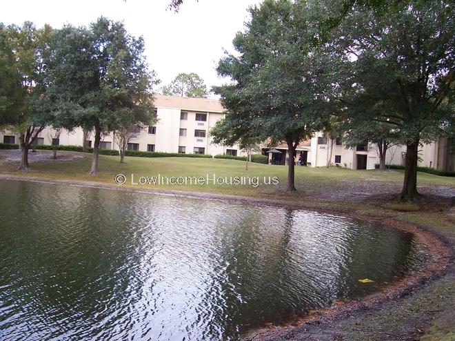 Pine Grove Apartments