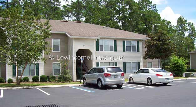 Lewis Place at Ironwood Apartments