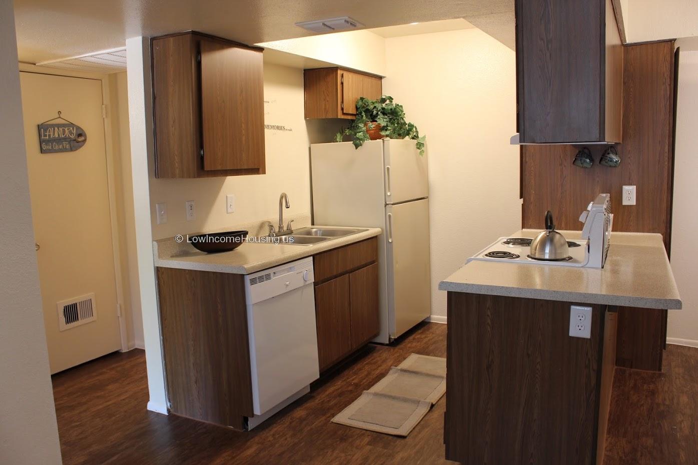 Bethany Park Apartments 5830 North 67th Avenue, Glendale, AZ 85301