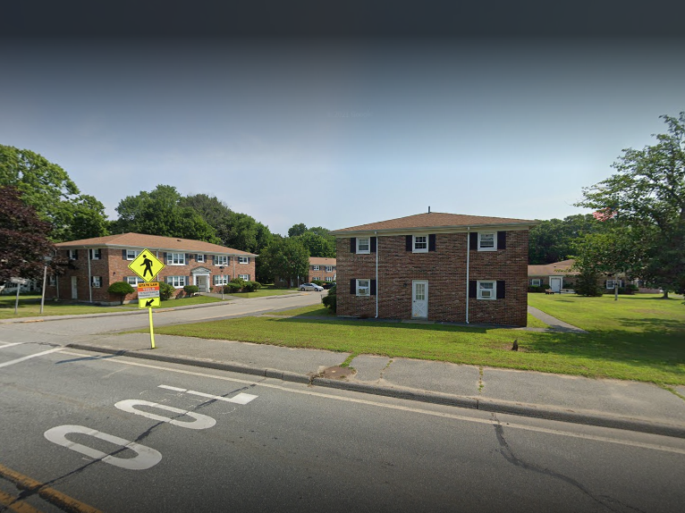 Low Housing near 02777