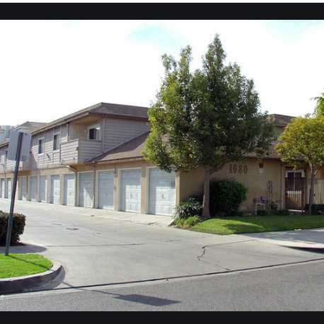 Villa Catalpa Apartments Anaheim