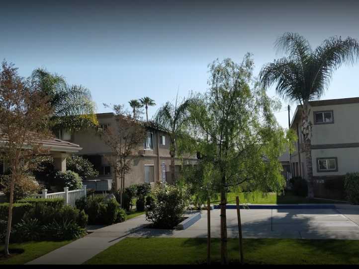 Courtyard Apartments of Orange