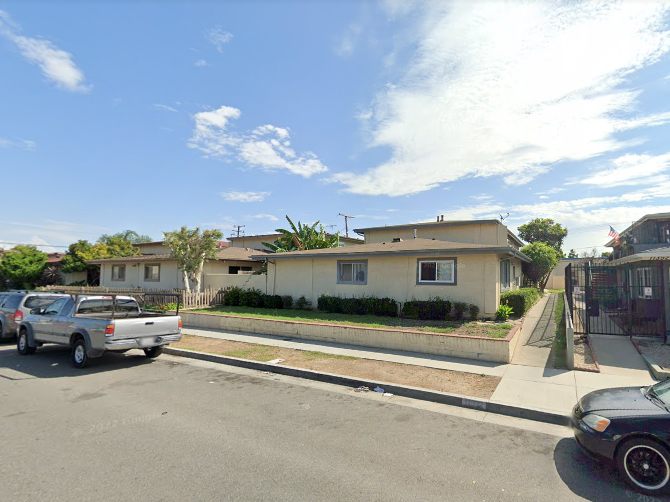 Huntington Beach, CA Low Housing