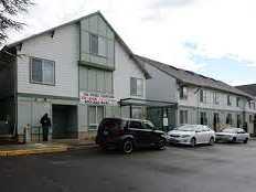 Ash Street Courtyard Apartments