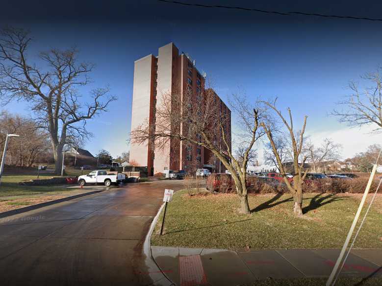 Pine Tower Omaha Low Rent Public Housing Apartments