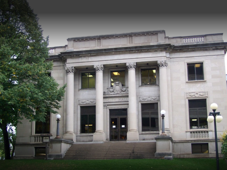 Eau Claire Housing Authority 203 S Farwell Street , Eau Claire, WI