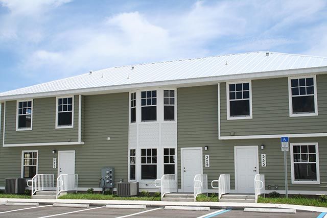 Gulf Breeze Apartments