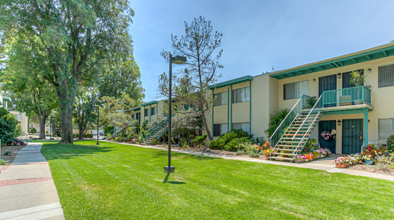 Bella Vista Apartments