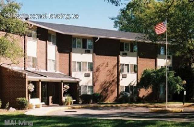 Voss Haus Apartments Senior Apartments 6710 Elmwood Ave, Middleton, WI 53562
