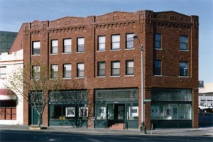 Larned Apartments