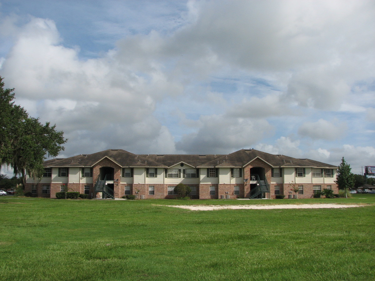 Cobblestone Apartments