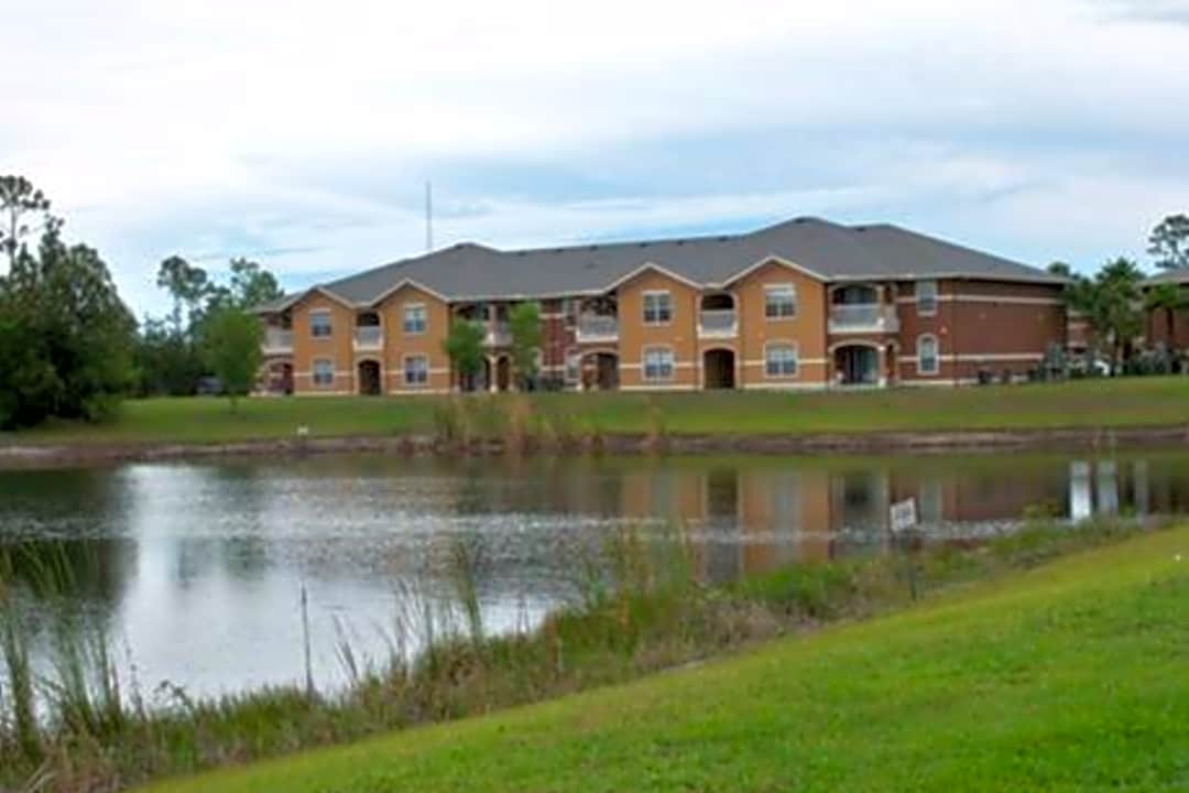 Sanctuary At Winter Lakes Apartments