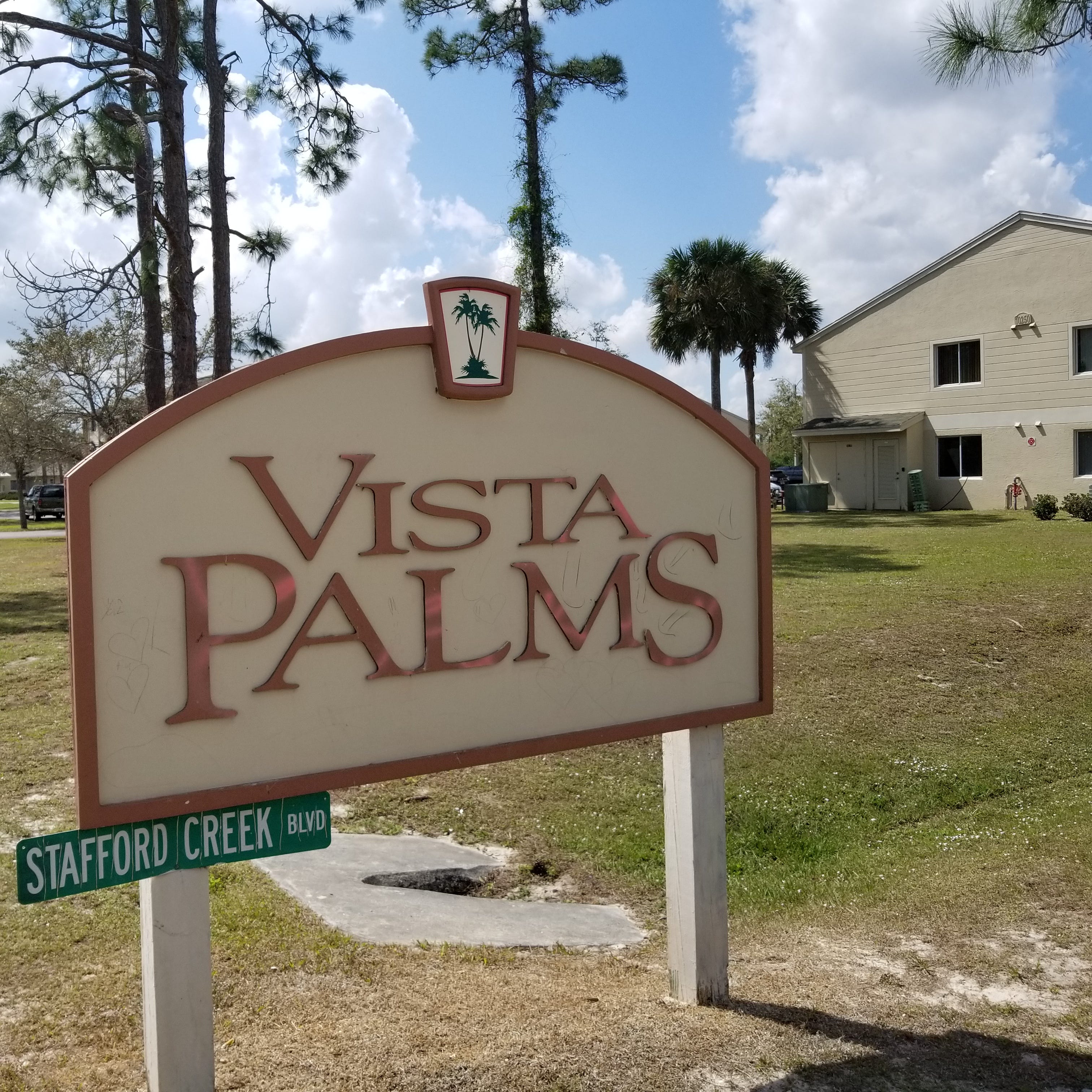 Vista Palms Apartments