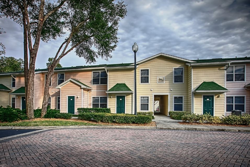 Enclave At Pine Oaks 512 Harrison Pl Dr, Deland, FL 32724