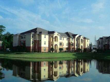 Pine Meadows apartments Jacksonville