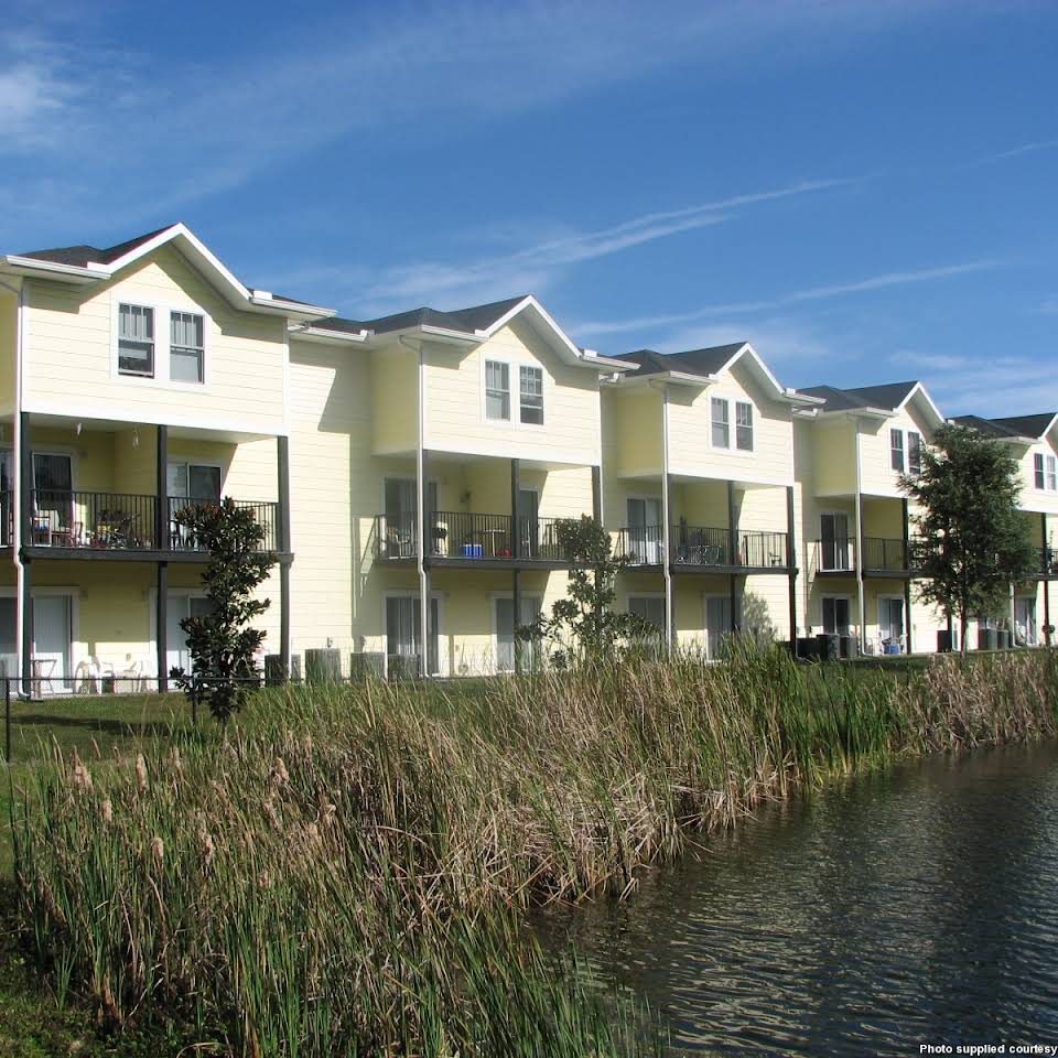 Summer Breeze At Summerset Village Apartments