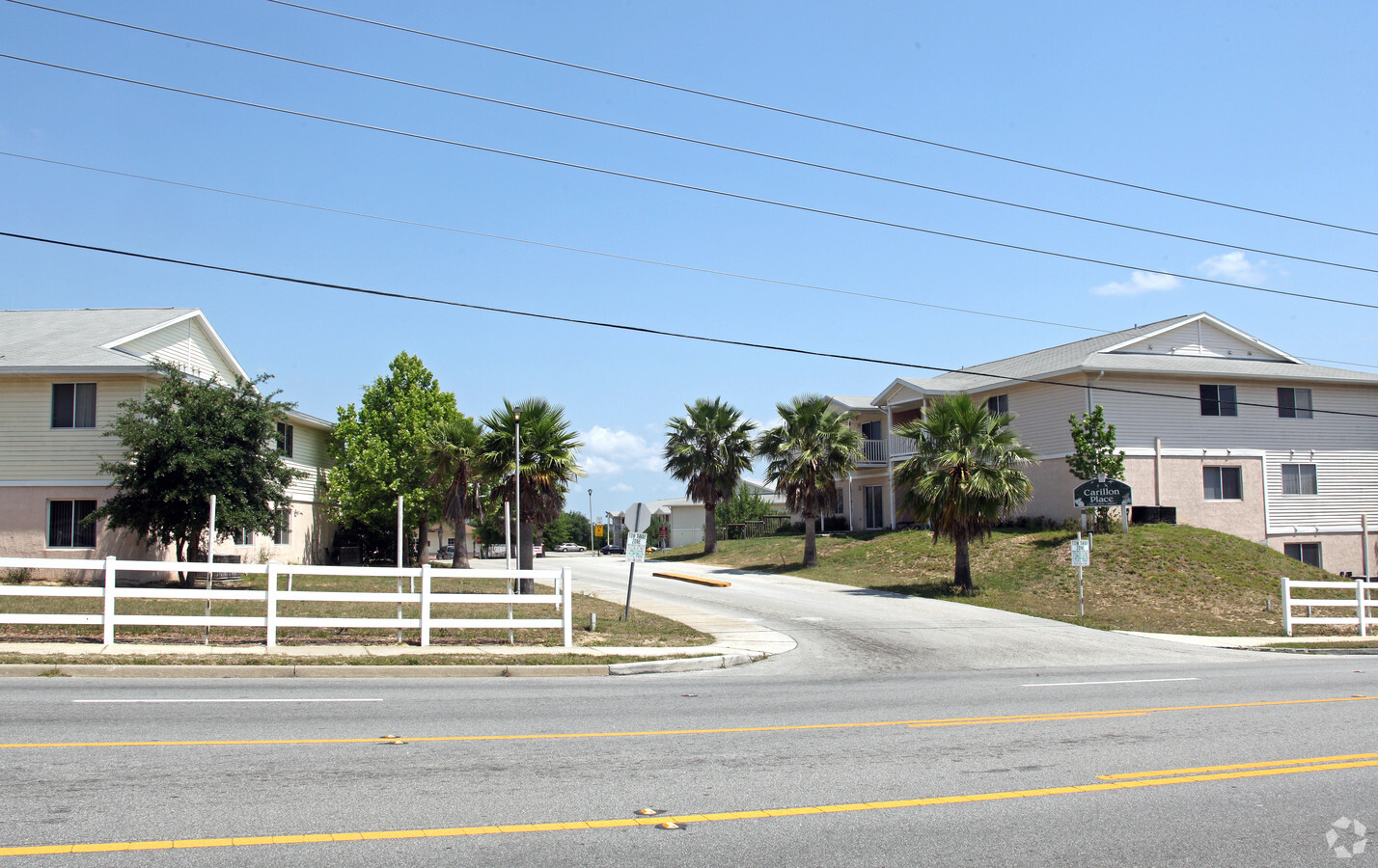 Carillon Place Apartments