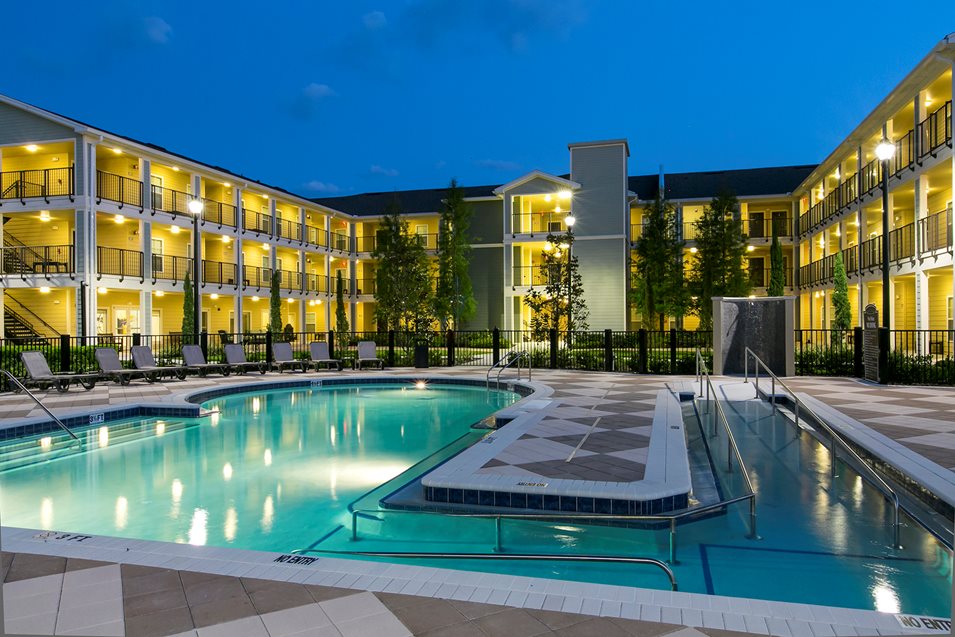 Fountains At Pershing Park Apartments