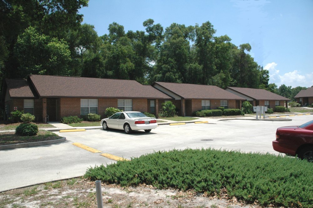 Greenleaf Village Apartments