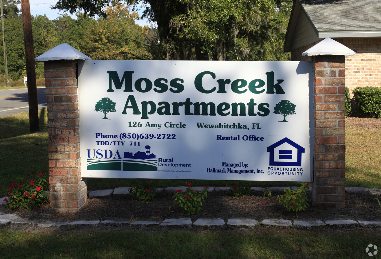 Moss Creek Apartments