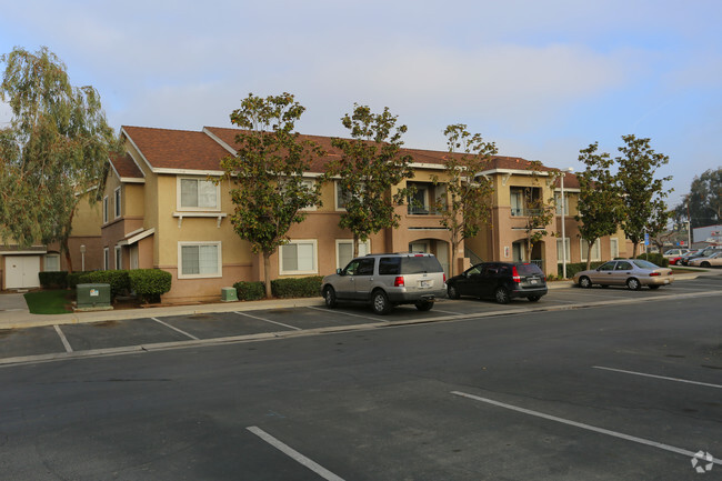 Summerhill Apartments