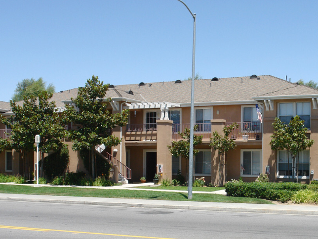 Harmony Court Apartments Bakersfield