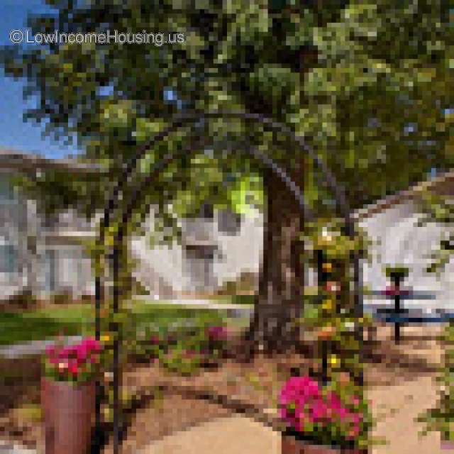 Meadowview I Family Apartments 1640 Ruby Dr Perris Ca 92571