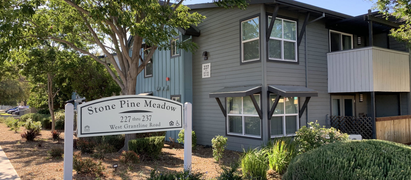 Stone Pine Meadow Apartments