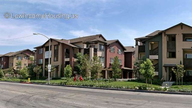 Monarch Pointe Apt Homes Anaheim