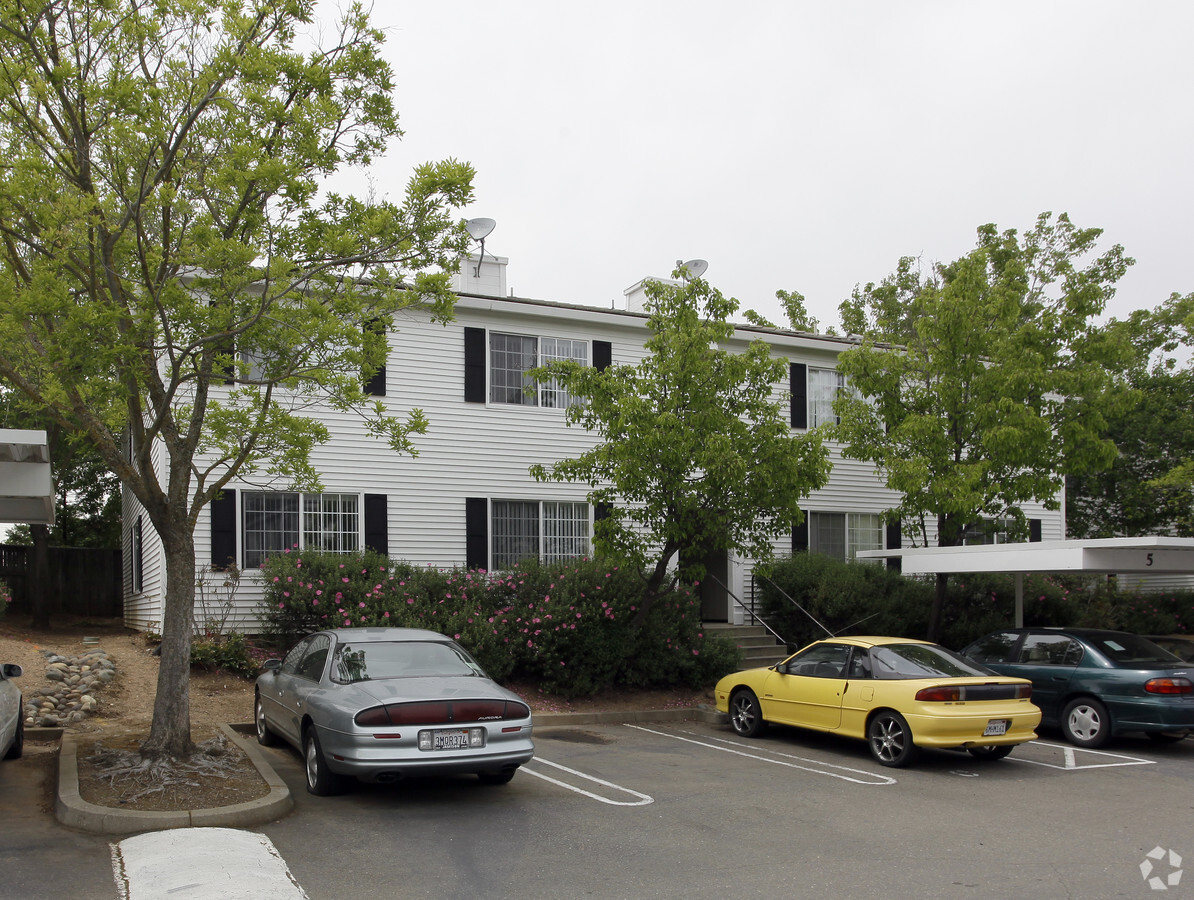 Colonial Village Senior Apartments