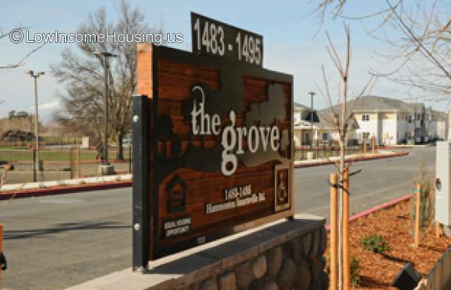 Grove Apartments