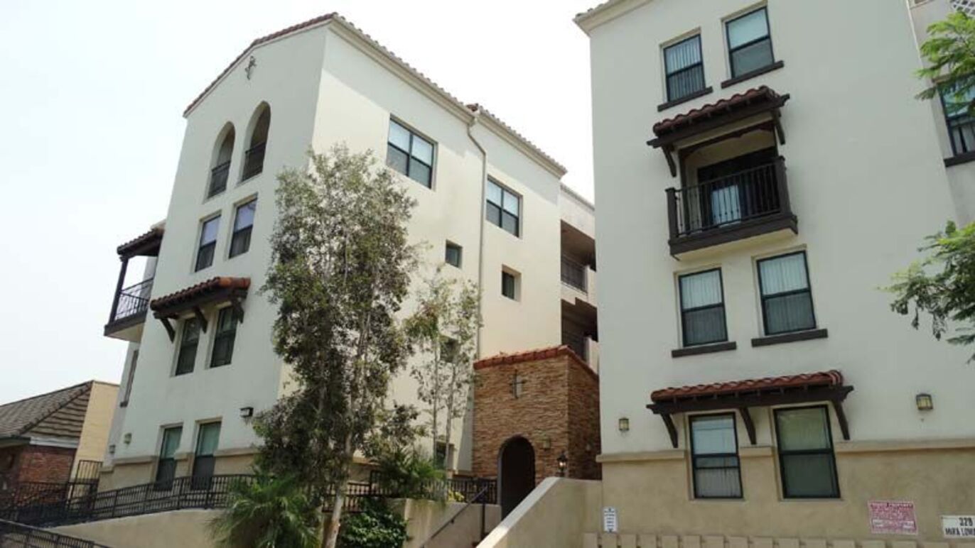 Metro Loma Apartments