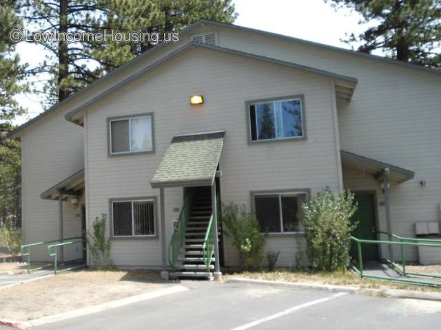 Tahoe Pines Apartments