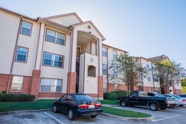 Cullen Park Apartments