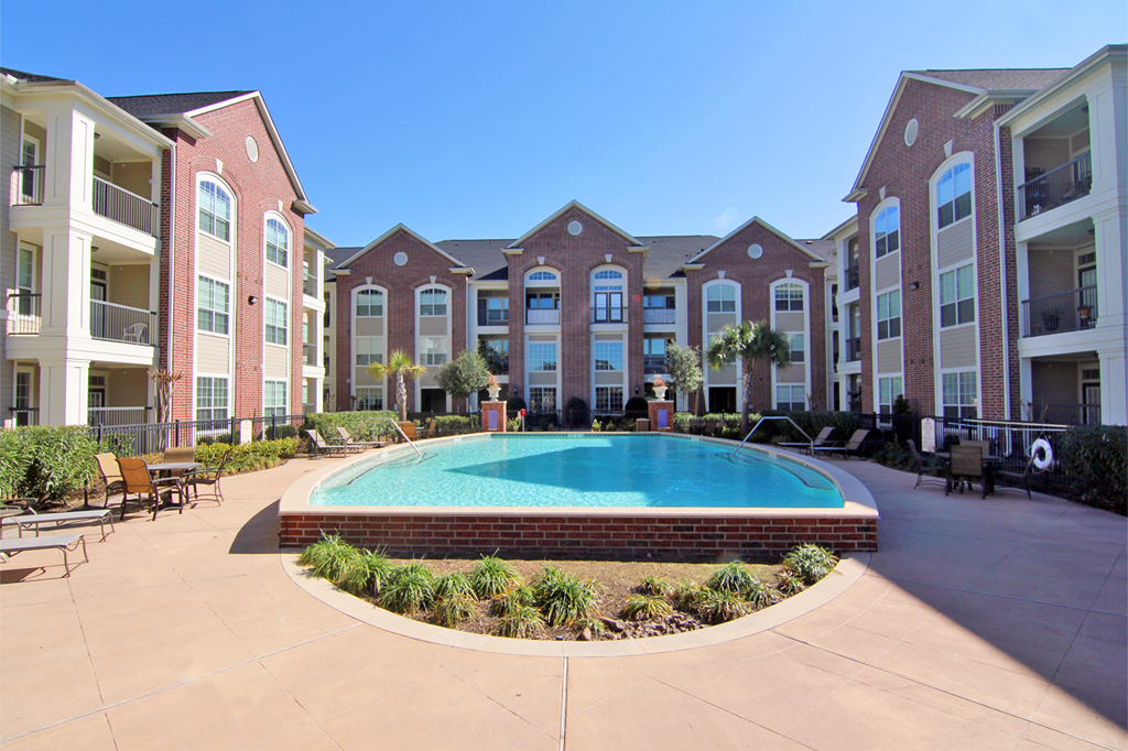 Hampshire Court Apartments Pasadena