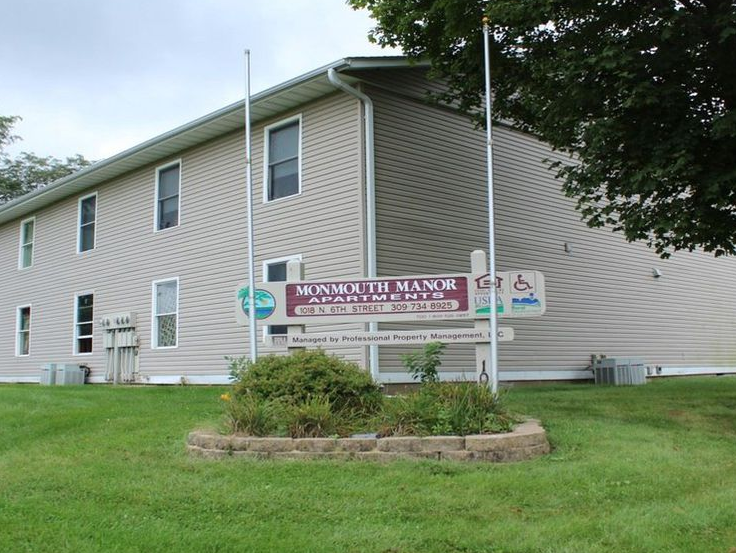 Monmouth Manor Apartments 1018 N 6th St, Monmouth, IL 61462