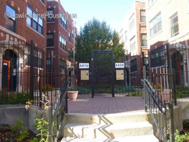 Clifton Magnolia Apartments Chicago