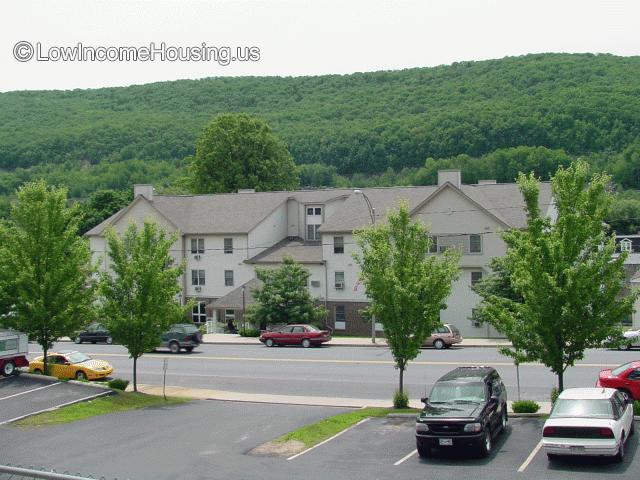 Centre Street Court Ashland