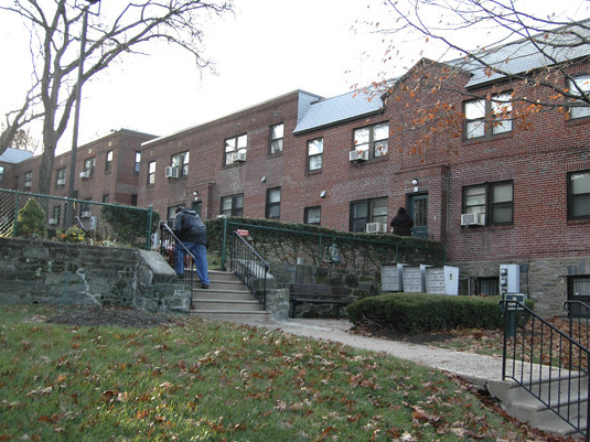 Low Income Housing Near 19138