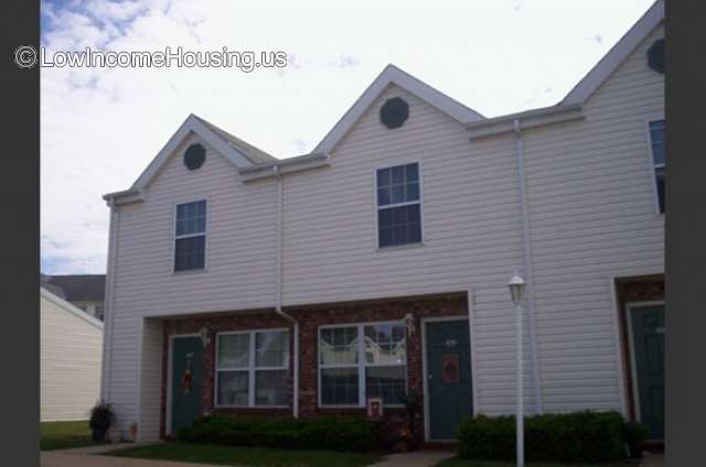 Russell's Crossing Apartments Barnesville