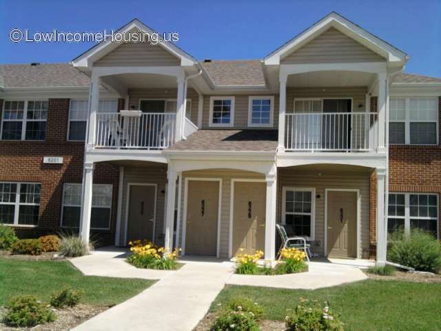 Valley View Apartments - Moline