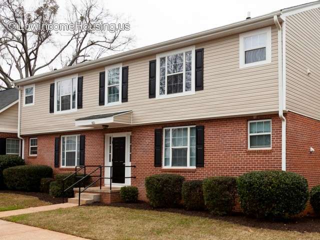 Poplar Grove Apartments