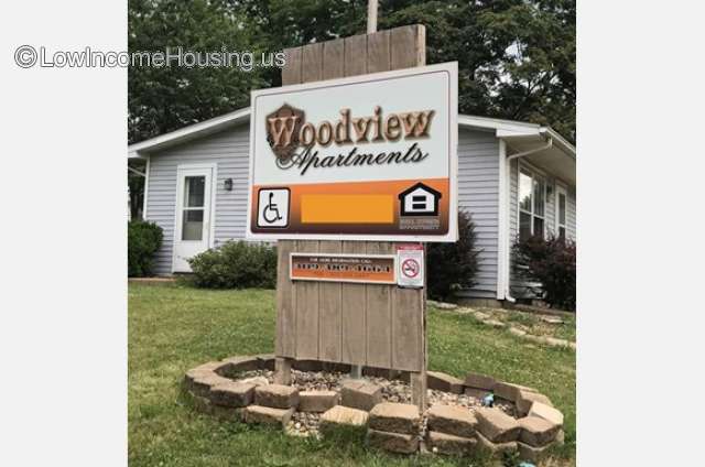 Woodview Apartments - IL