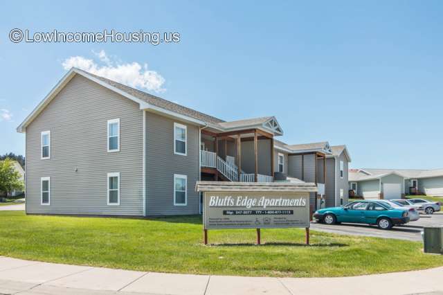 Bluffs Edge Apartments