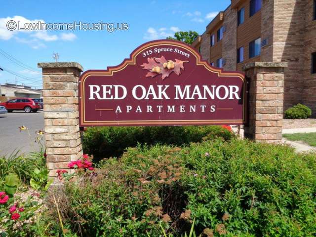 Red Oak Manor