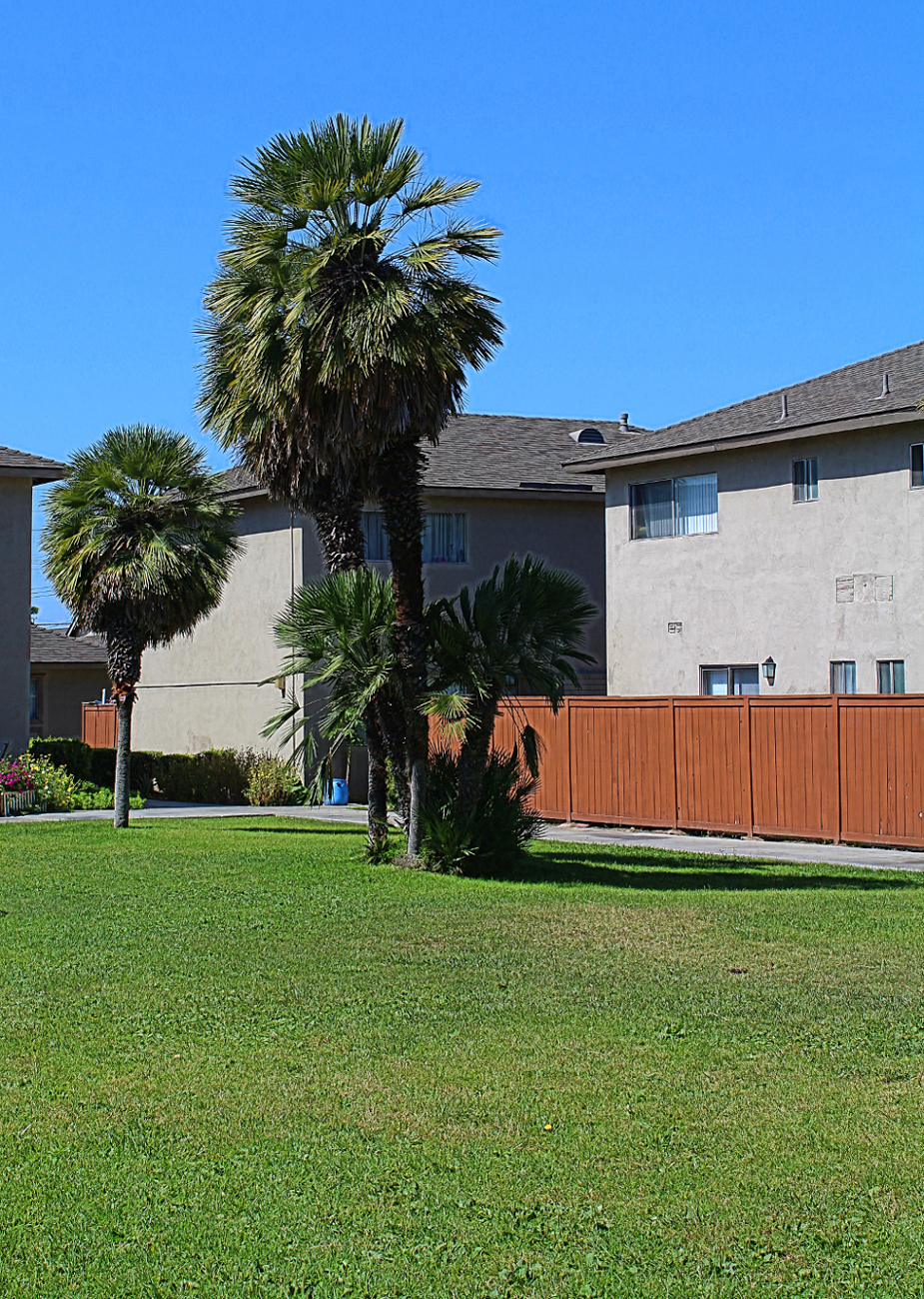 Continental Gardens Apartments